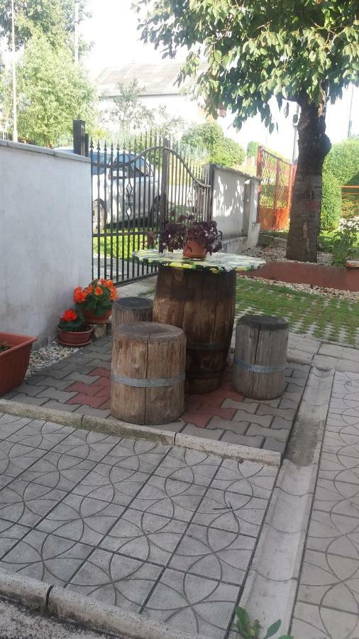Ubytovanie Na Spisi Spisske Vlachy Esterno foto